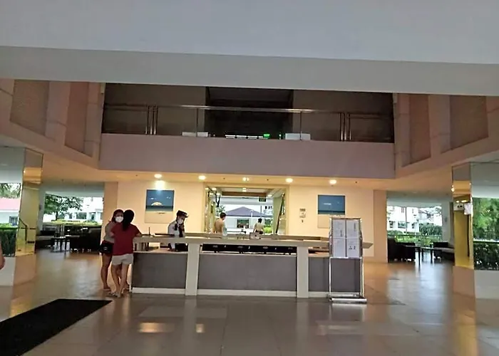 Hotel Field Residences 4*